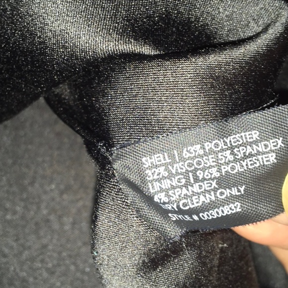 Club Monaco skirt - Picture 7 of 7